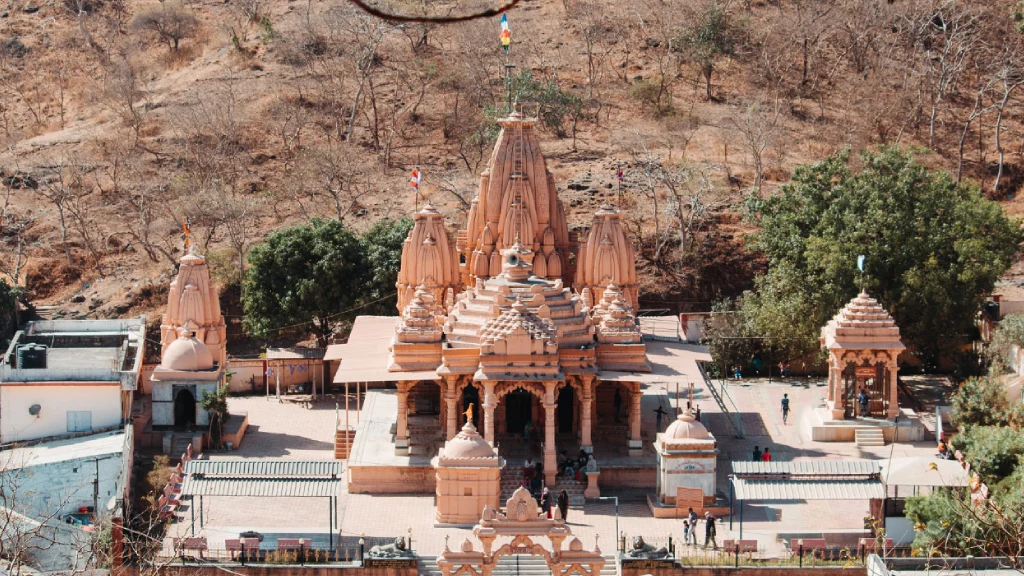 best resort near sasan gir,Gir Jungle Safari Resort,Resorts near Devalia Safari Park,resorts near somnath temple